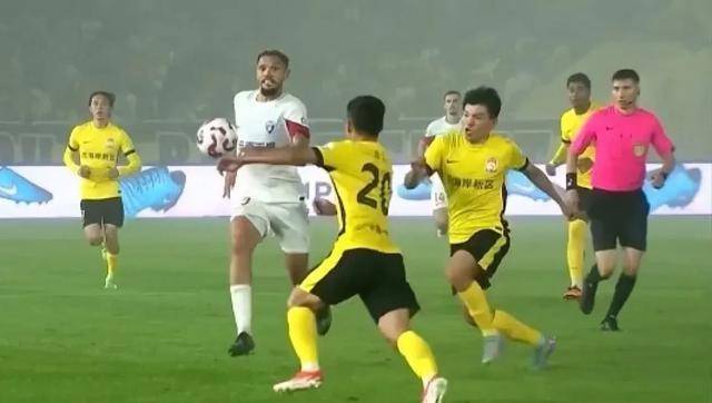 海港被浙江2比2绝平要分锅：一半归教练组一半归制服组(国产欧州亚州高清制服理论综合规划一区)