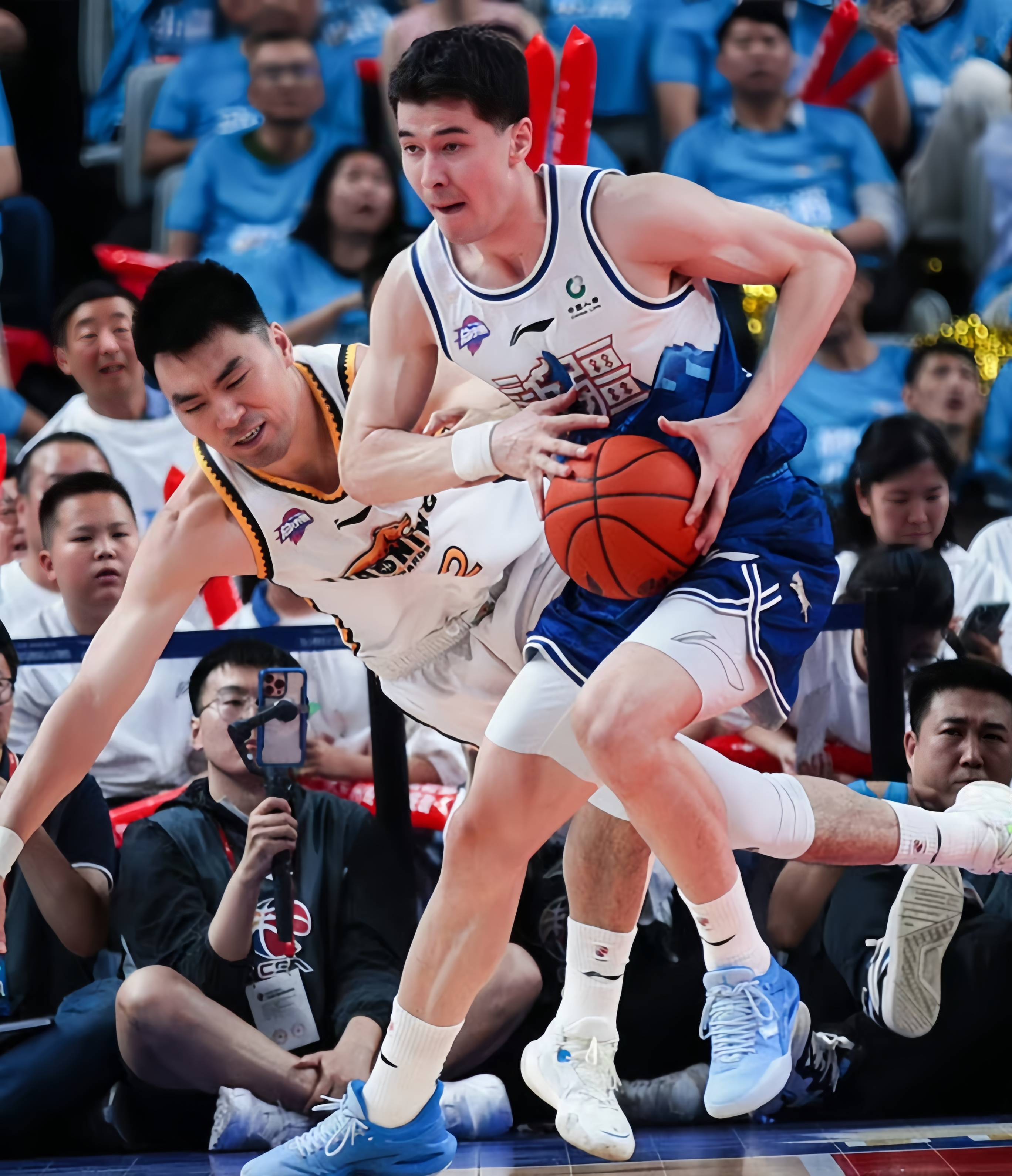 CBA有球队要卖队因亏损被买主各种压价的简单介绍